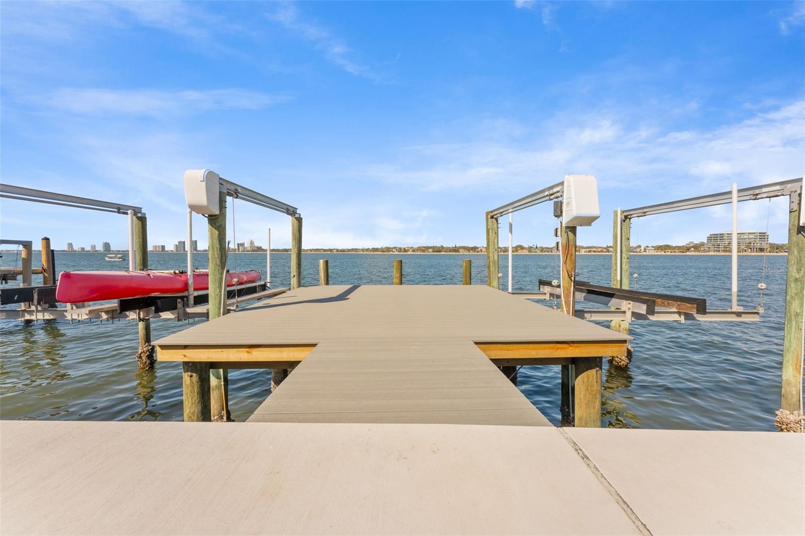 Listing photo id 11 for 62 Adalia Avenue