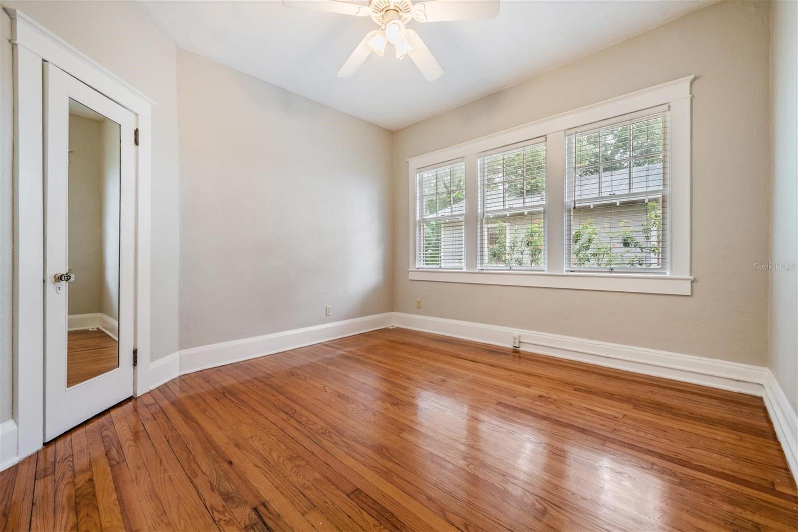 Image 10 of 18 For 1002 Crenshaw Street