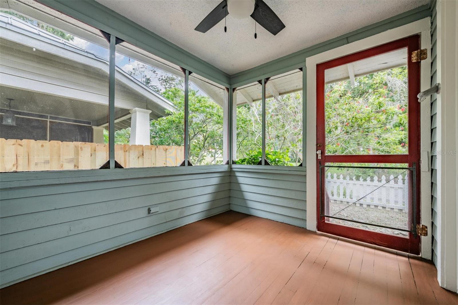 Image 16 of 18 For 1002 Crenshaw Street