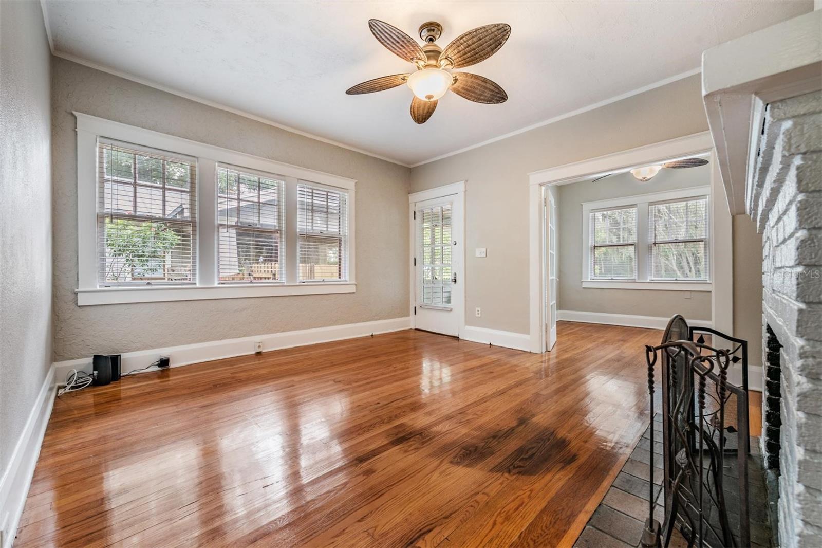 Image 4 of 18 For 1002 Crenshaw Street