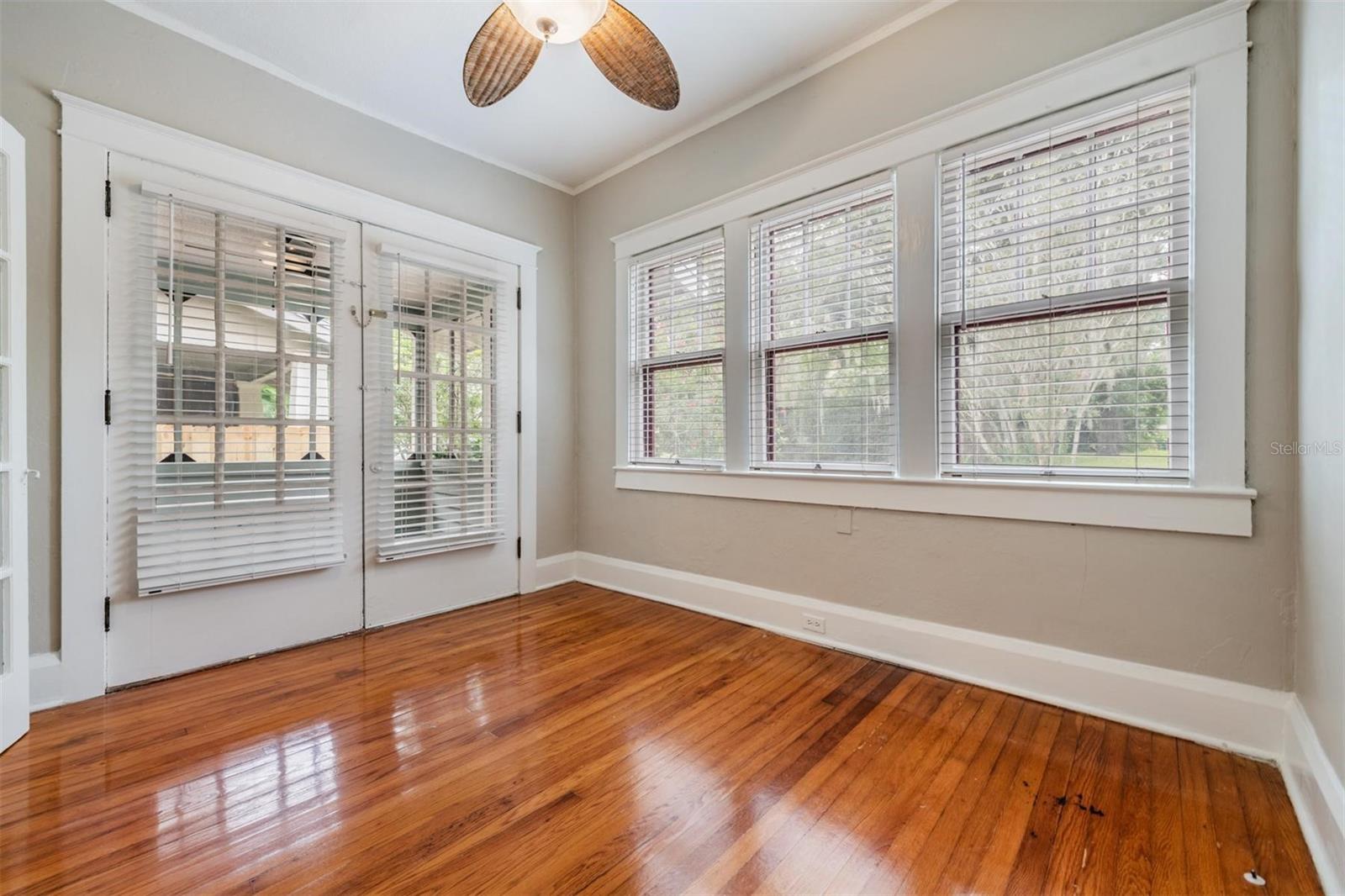 Image 5 of 18 For 1002 Crenshaw Street