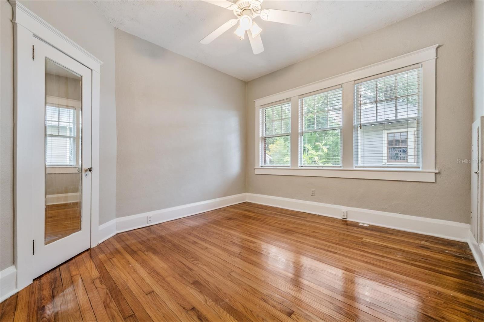 Image 7 of 18 For 1002 Crenshaw Street