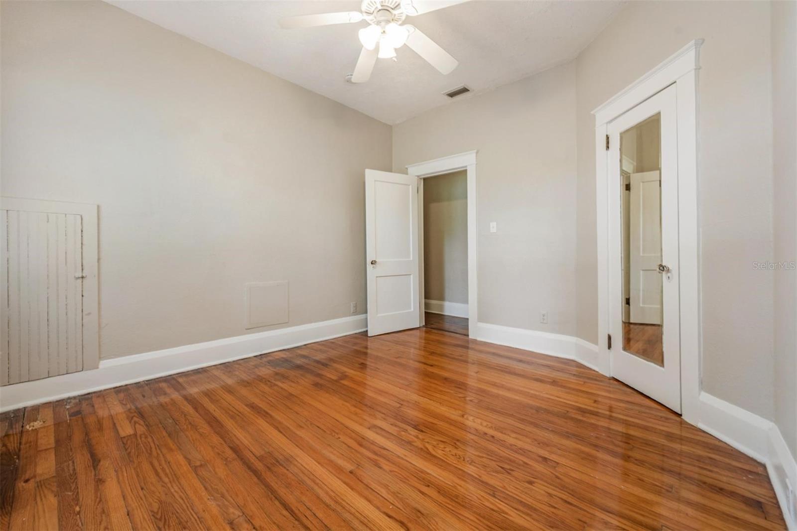 Image 8 of 18 For 1002 Crenshaw Street