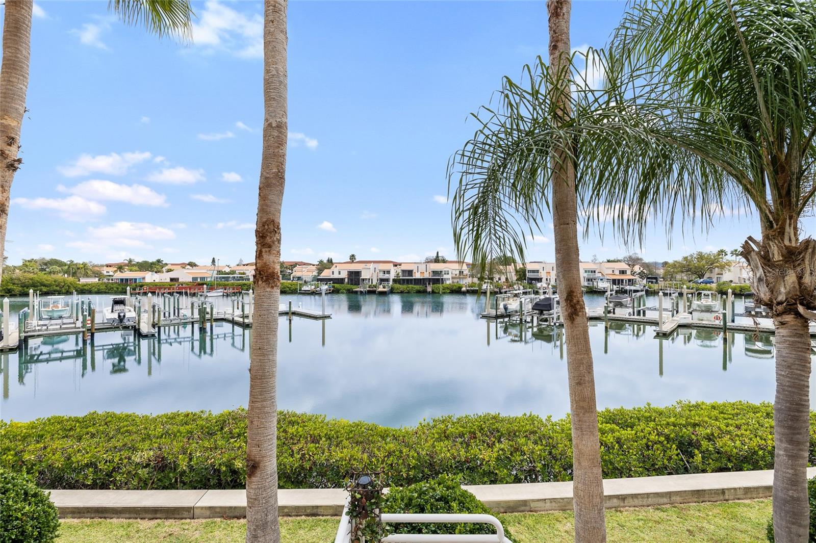 Image 44 of 57 For 4319 Spinnaker Cove Ln