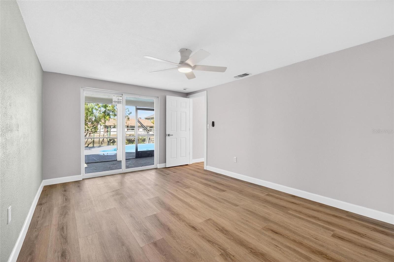 Image 15 of 33 For 4349 Rudder Way