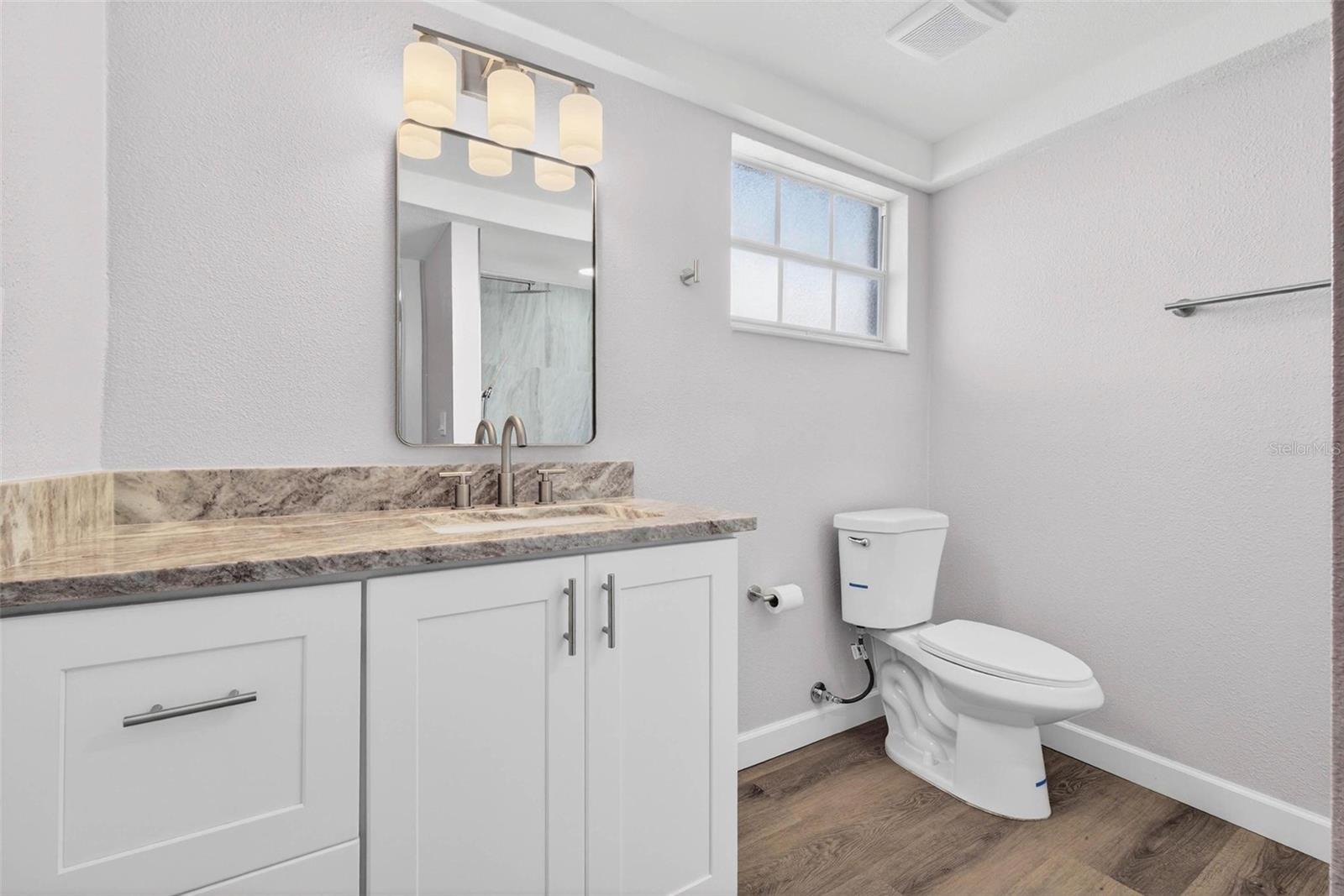 Image 22 of 33 For 4349 Rudder Way