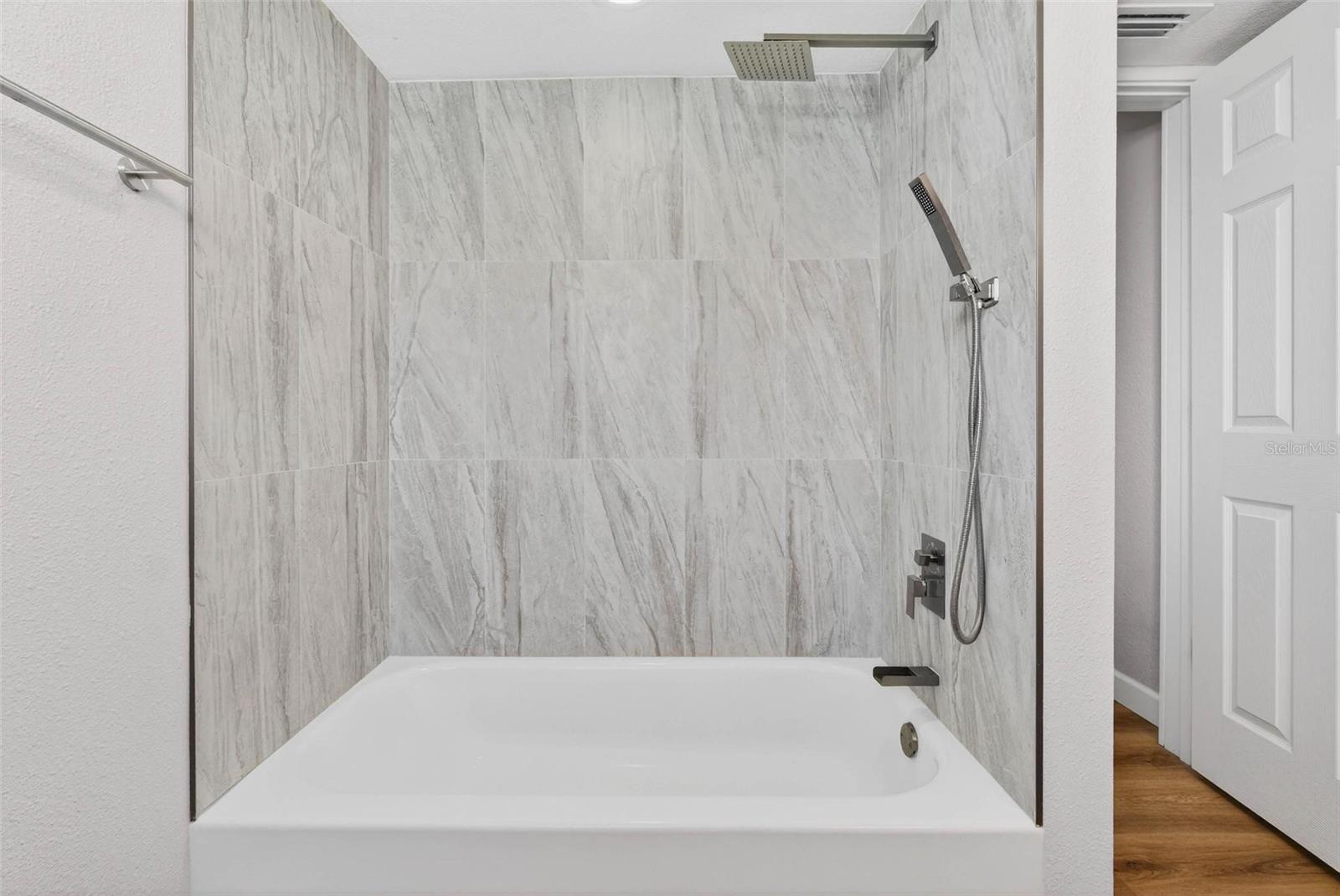 Image 23 of 33 For 4349 Rudder Way