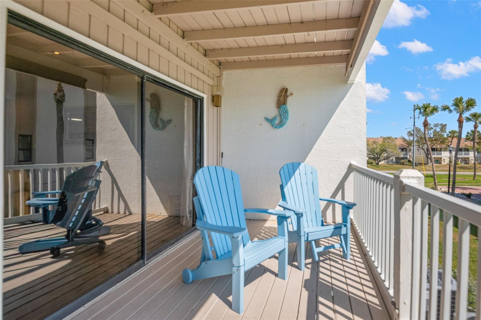 Image 18 of 46 For 12320 Capri Circle N 404