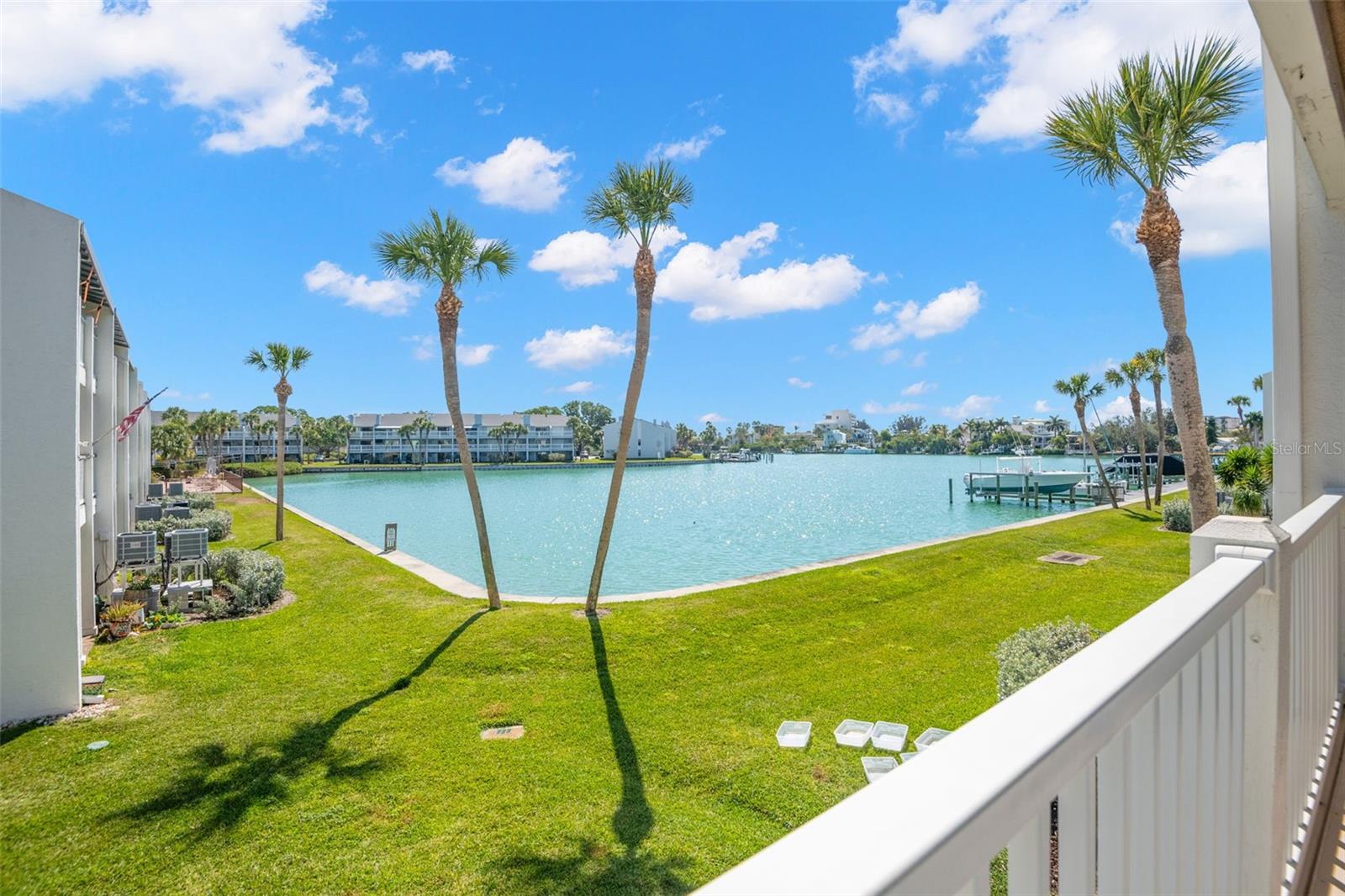 Image 19 of 46 For 12320 Capri Circle N 404