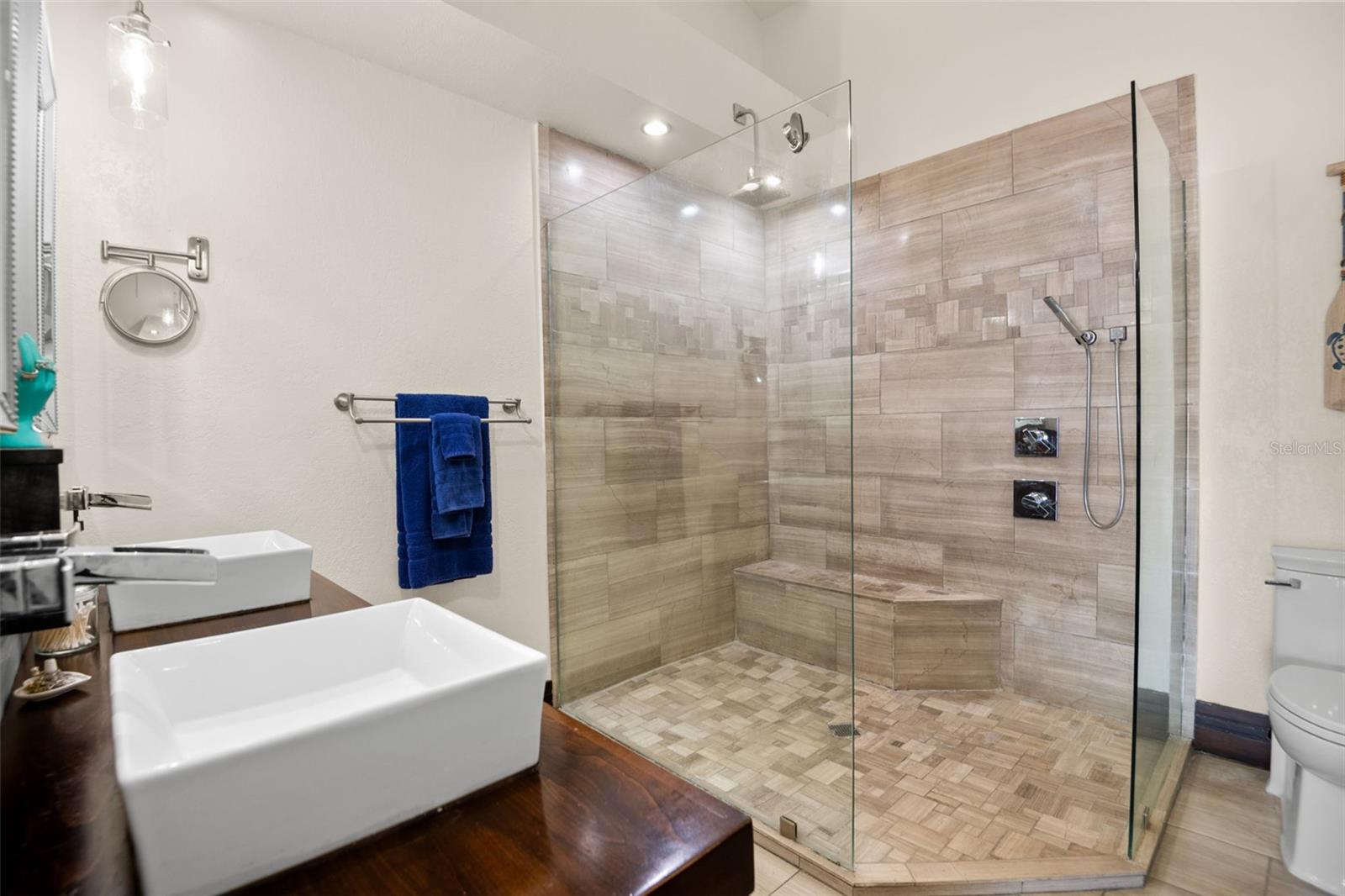 Image 23 of 46 For 12320 Capri Circle N 404