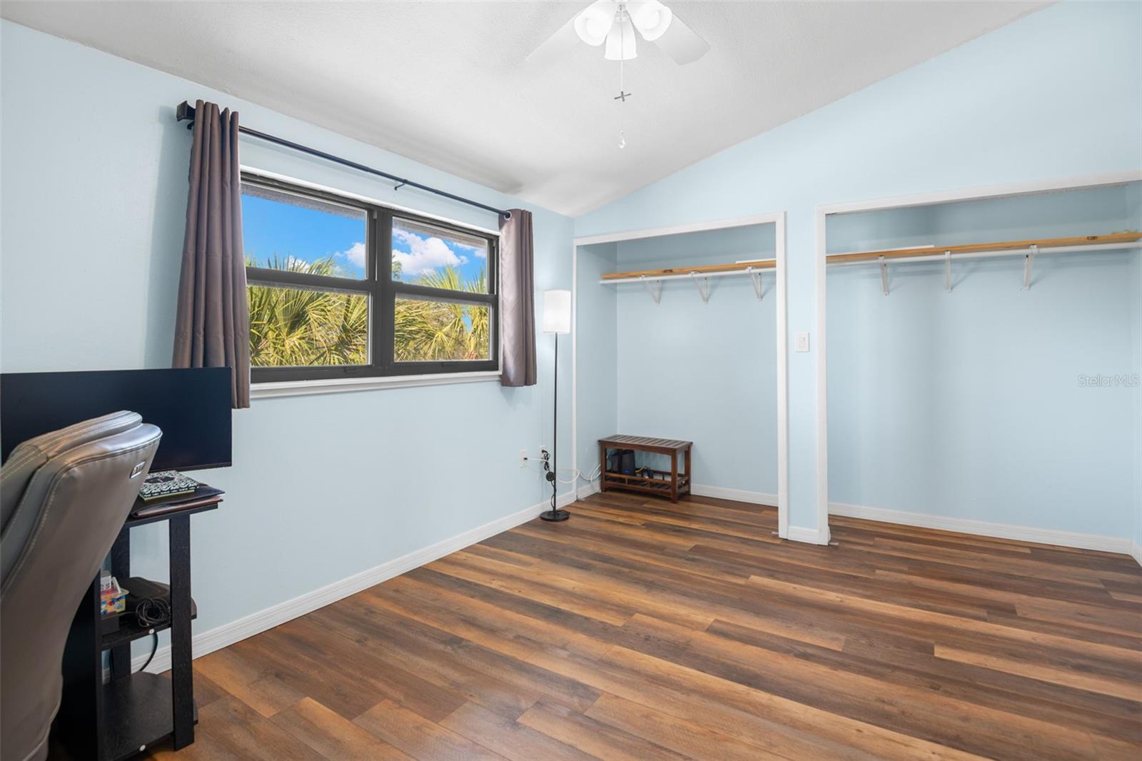 Image 28 of 46 For 12320 Capri Circle N 404