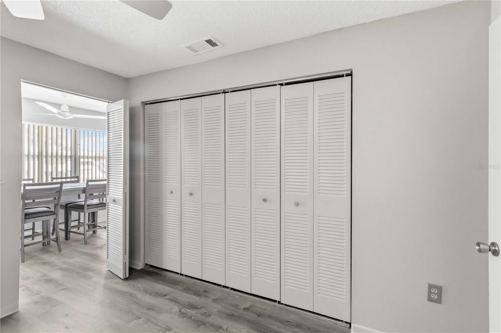 Image 17 of 38 For 5257 81st Lane N 16