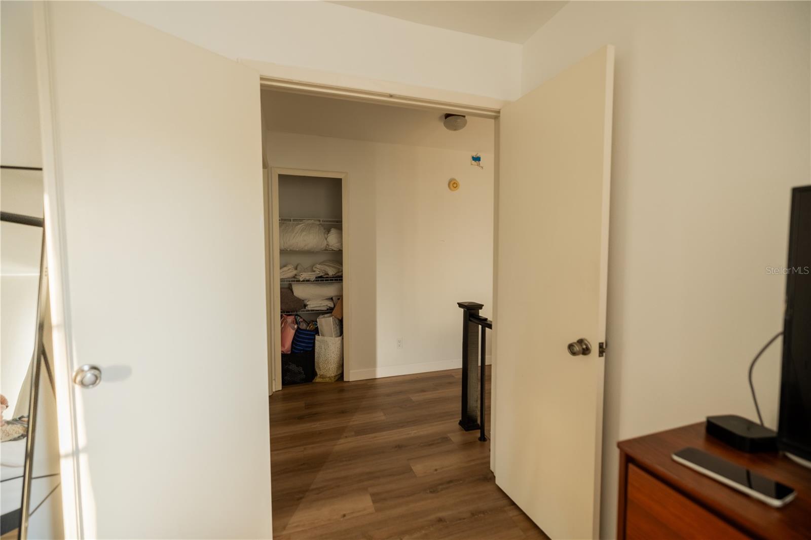 Image 37 of 49 For 3728 Murray Dale Drive