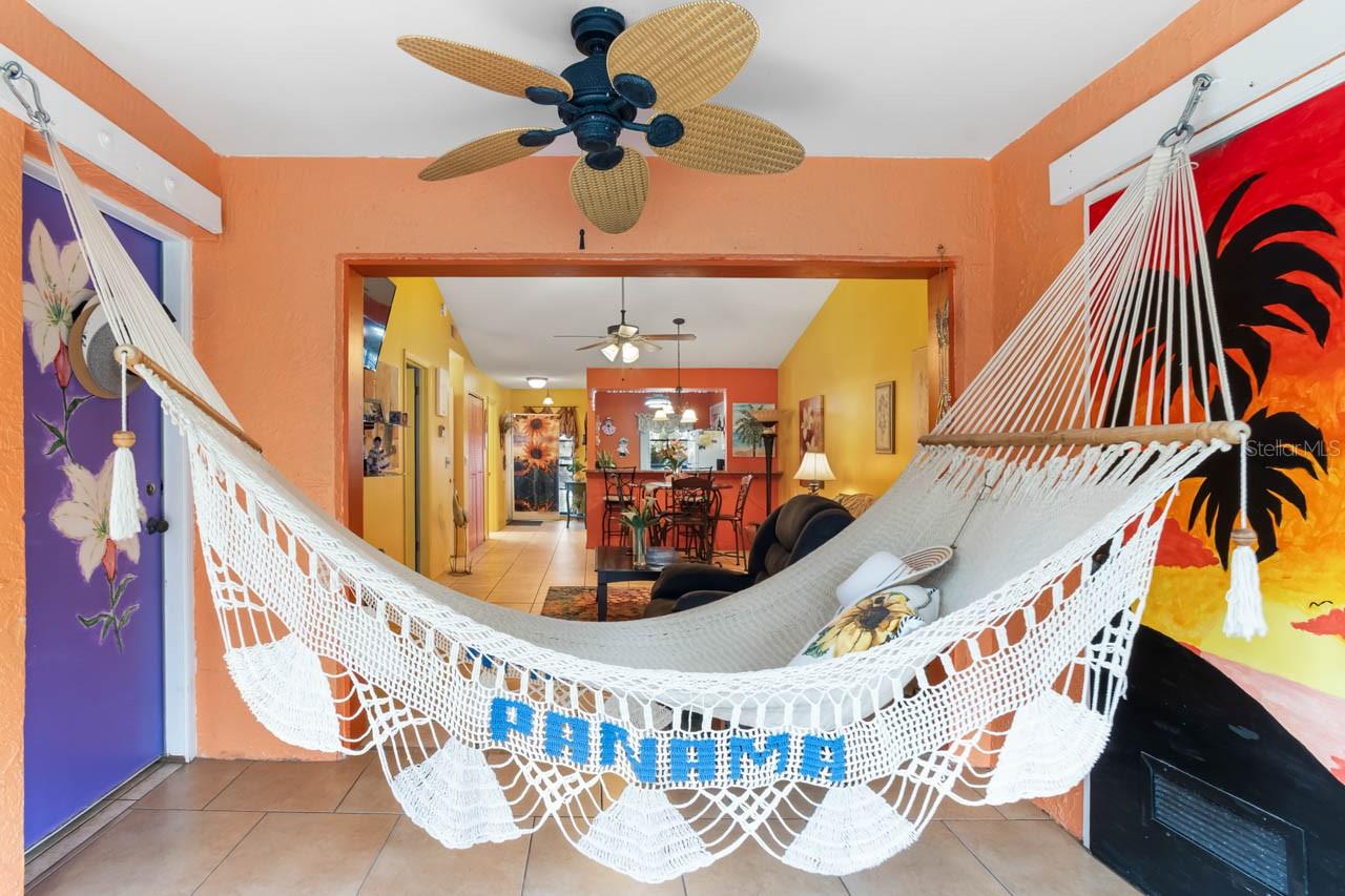 Image 16 of 63 For 324 Knottwood Court