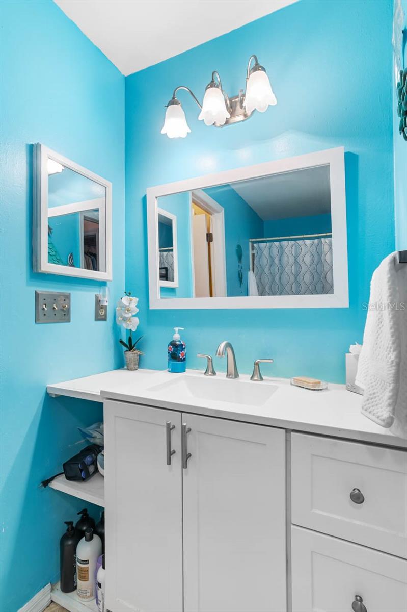 Image 20 of 63 For 324 Knottwood Court