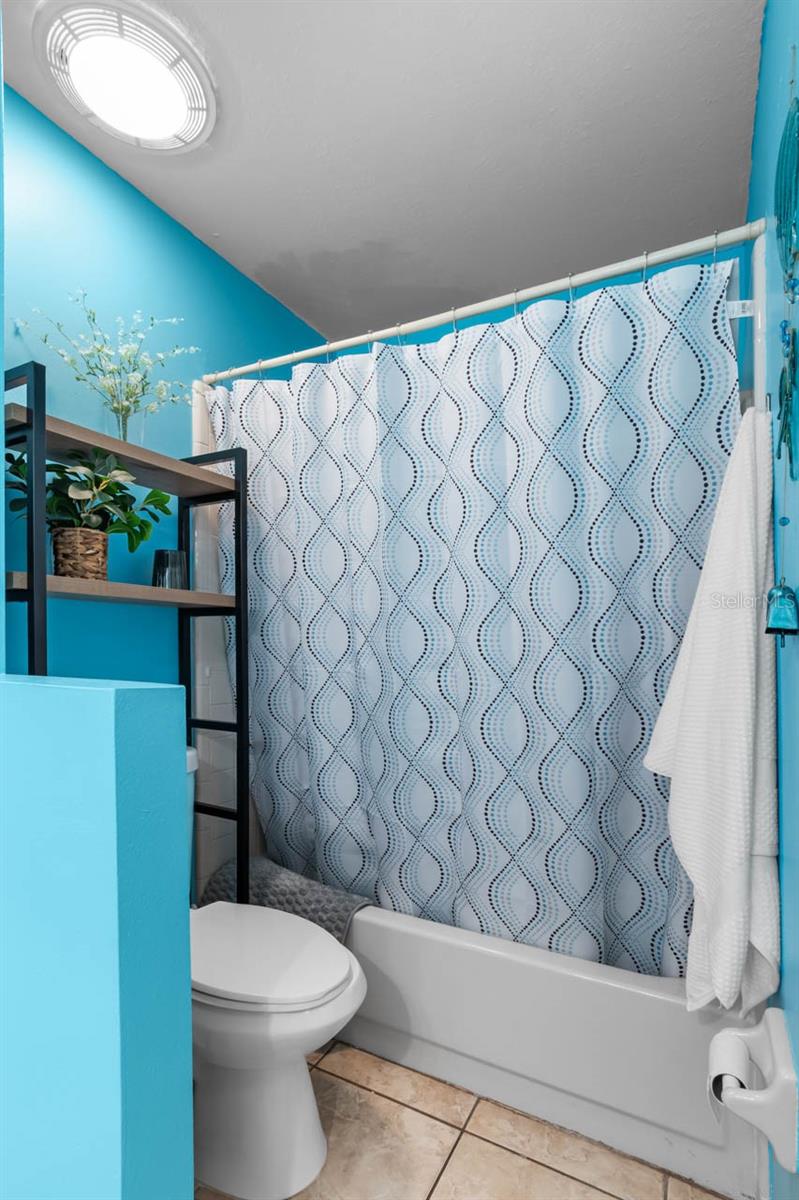 Image 21 of 63 For 324 Knottwood Court