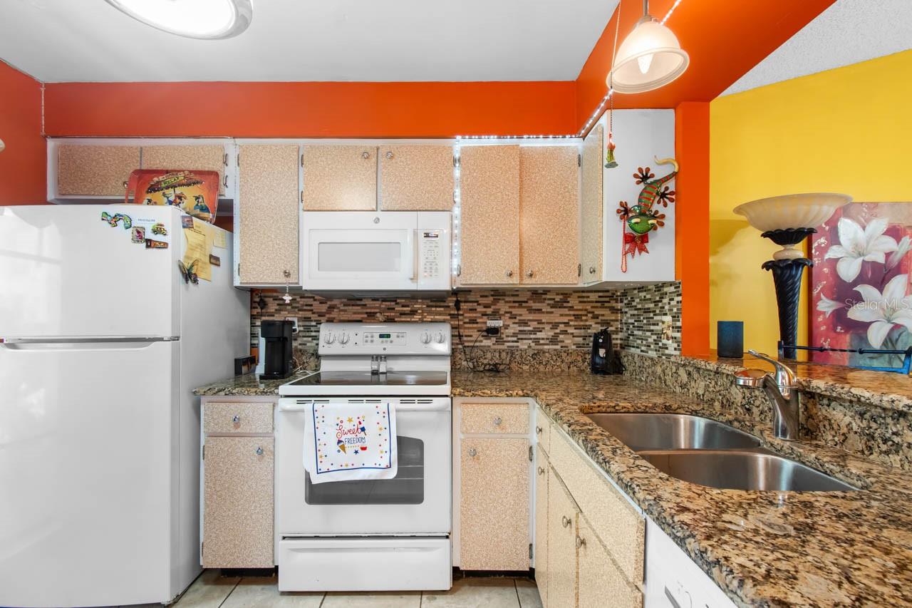 Image 5 of 63 For 324 Knottwood Court