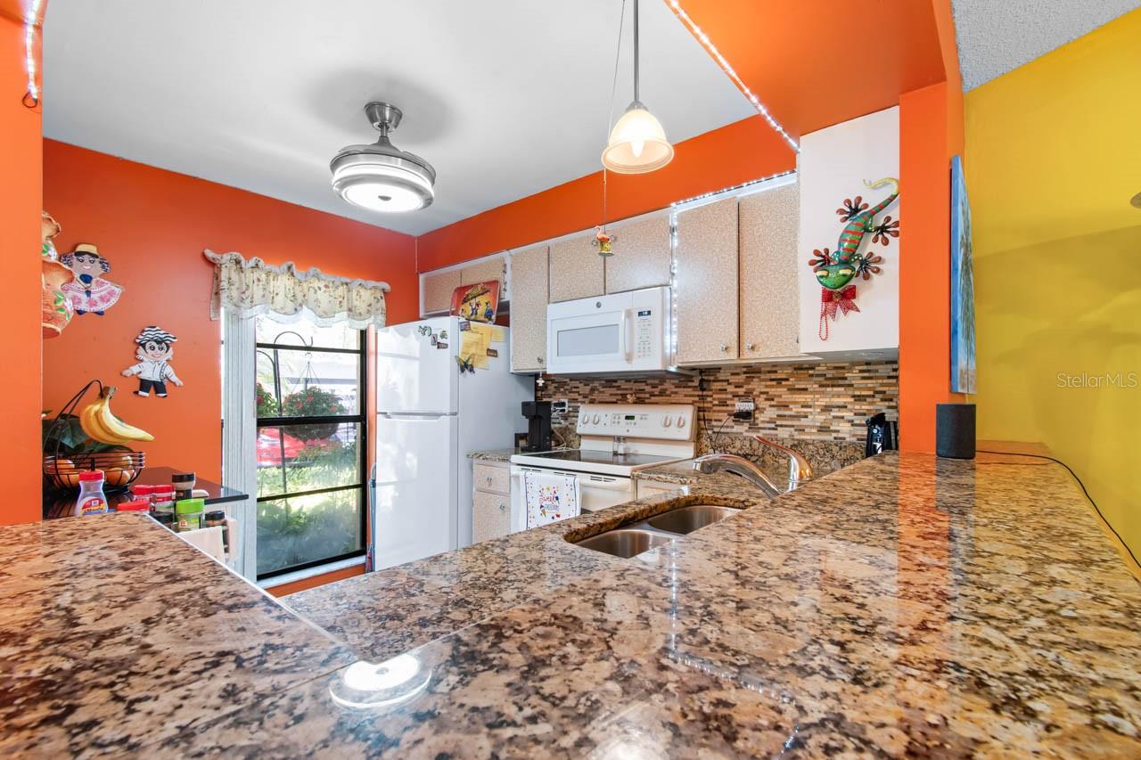 Image 7 of 63 For 324 Knottwood Court