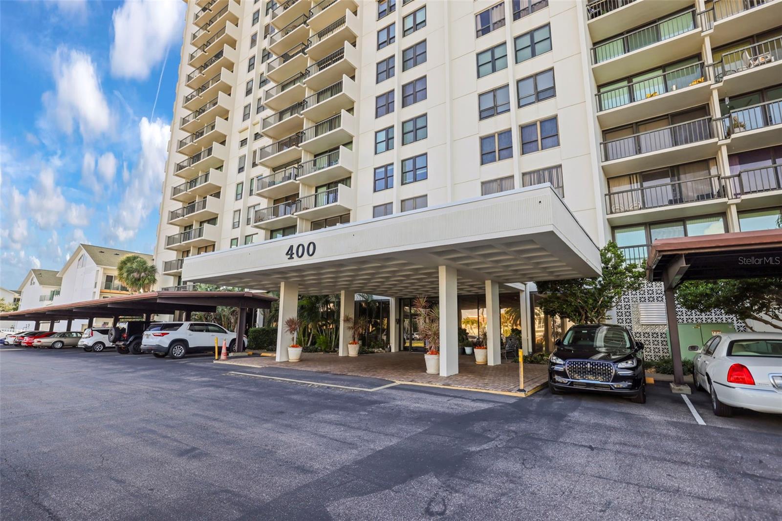 Image 2 of 63 For 400 Island Way 602