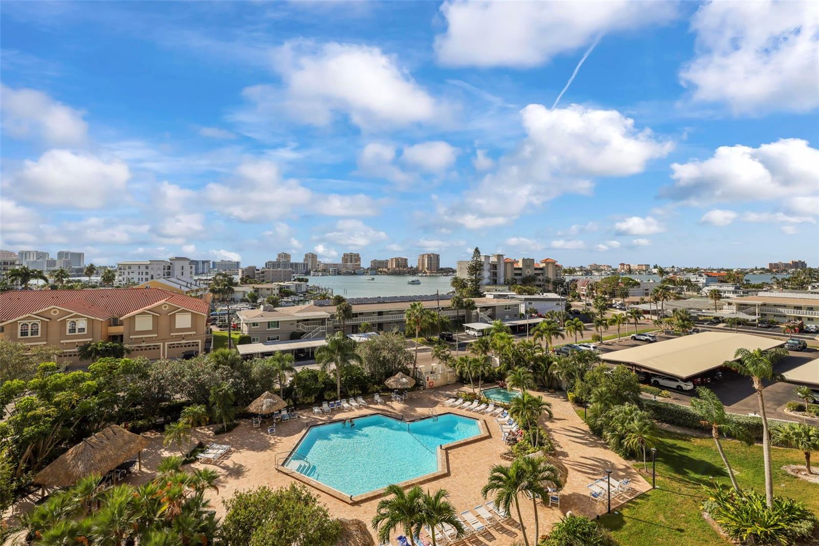 Image 31 of 63 For 400 Island Way 602