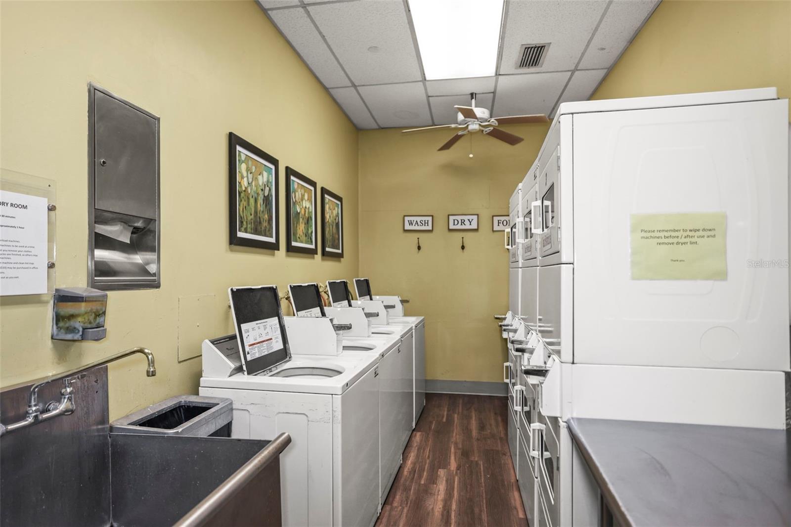 Image 37 of 63 For 400 Island Way 602