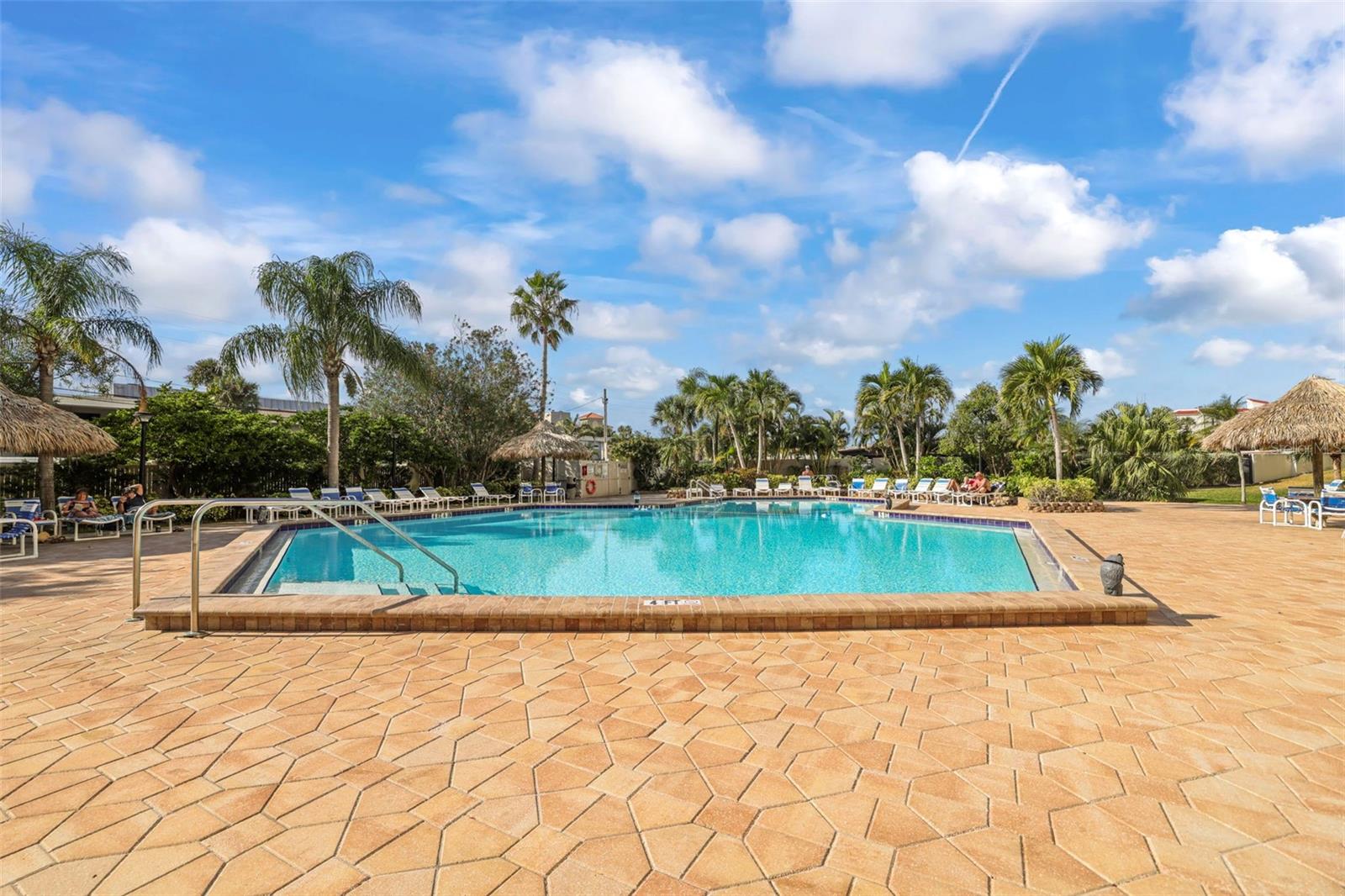 Image 44 of 63 For 400 Island Way 602