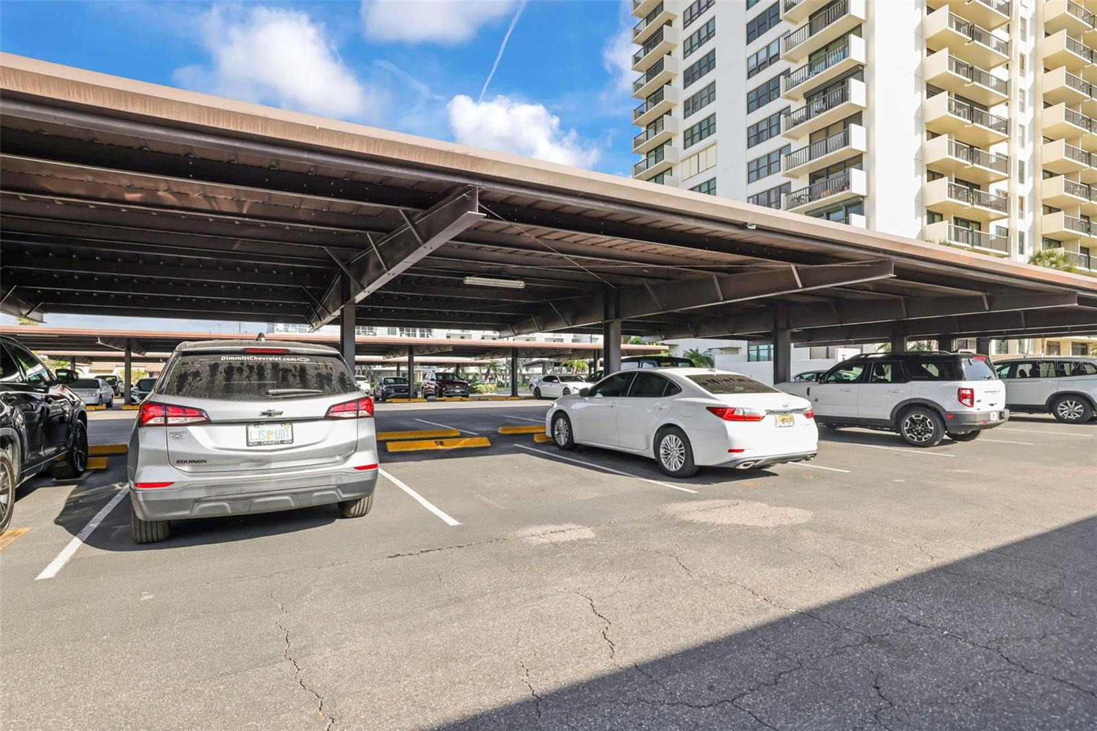 Image 45 of 63 For 400 Island Way 602