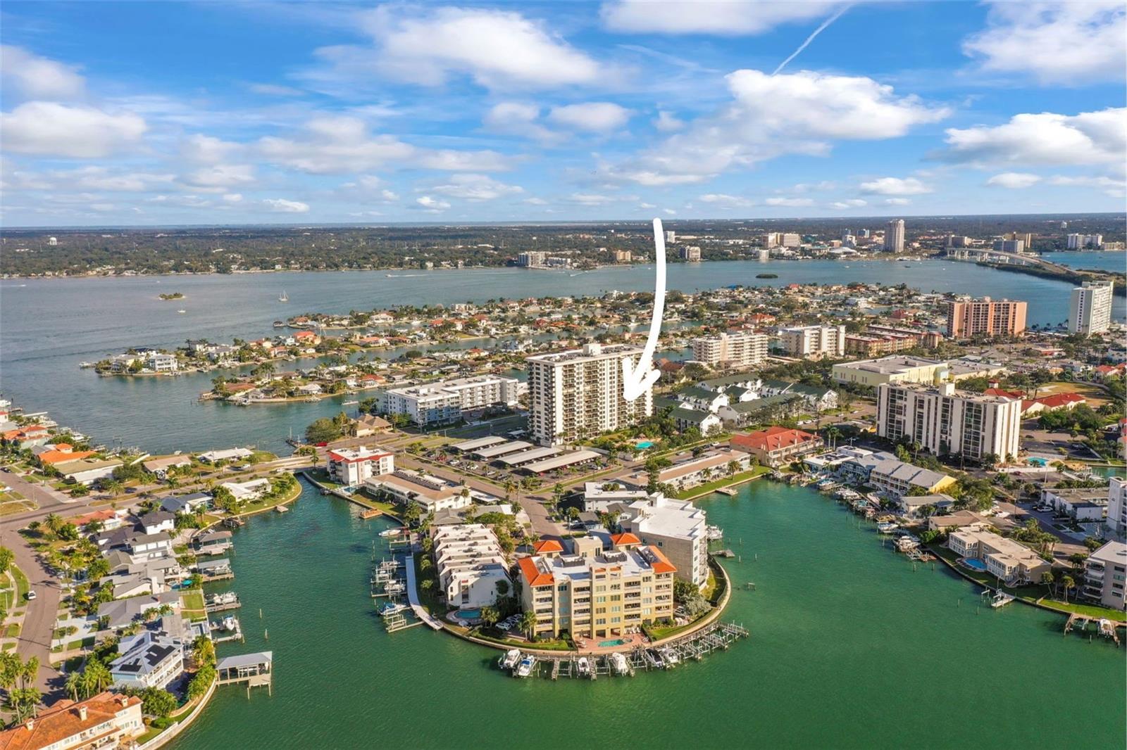 Image 50 of 63 For 400 Island Way 602