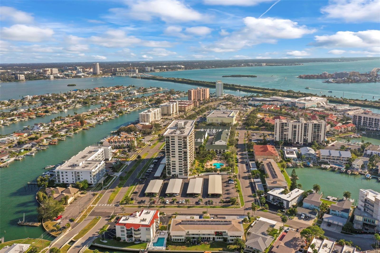 Image 55 of 63 For 400 Island Way 602