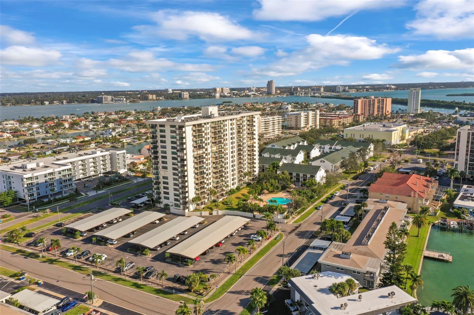 Image 56 of 63 For 400 Island Way 602