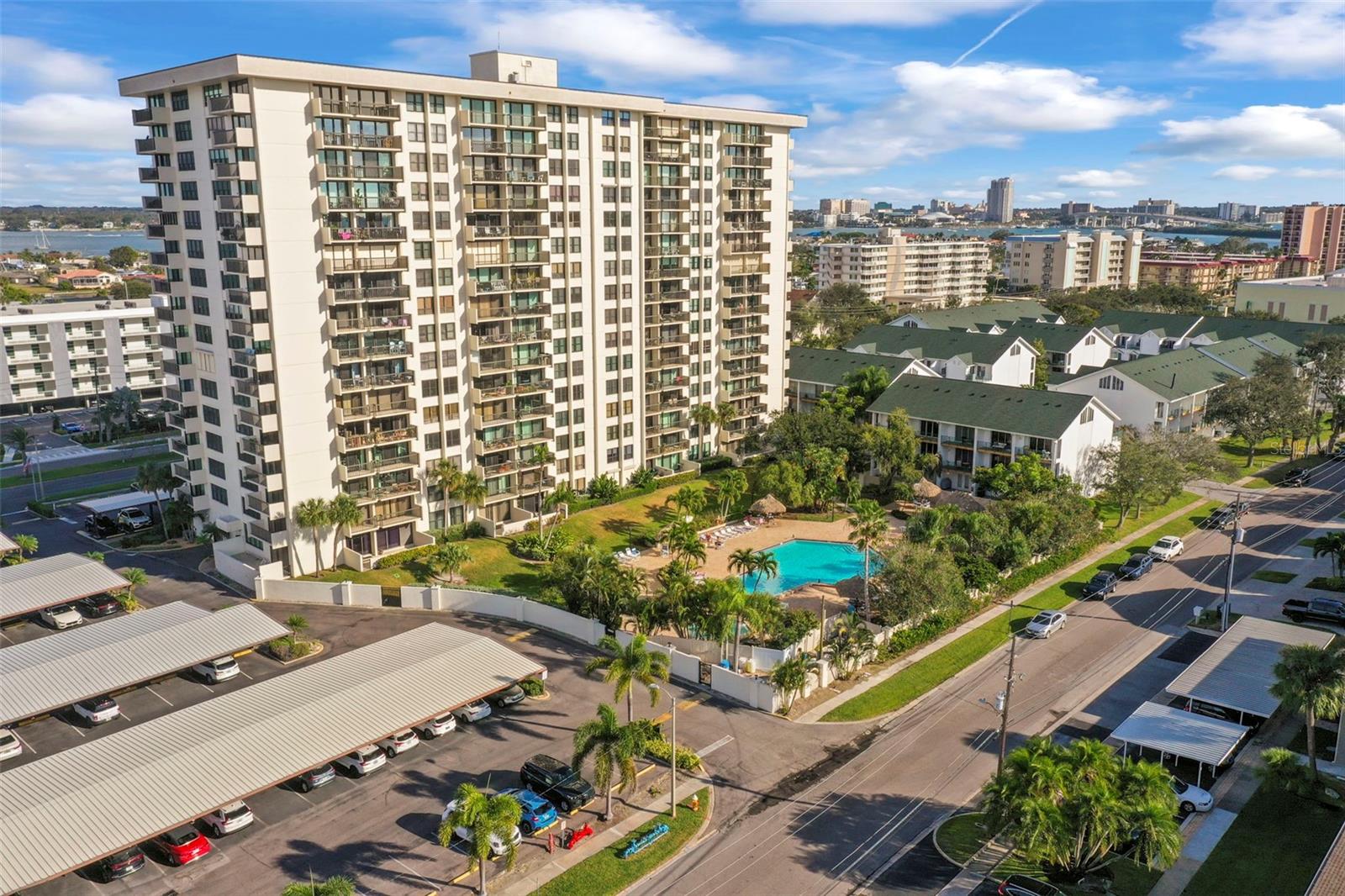 Image 57 of 63 For 400 Island Way 602