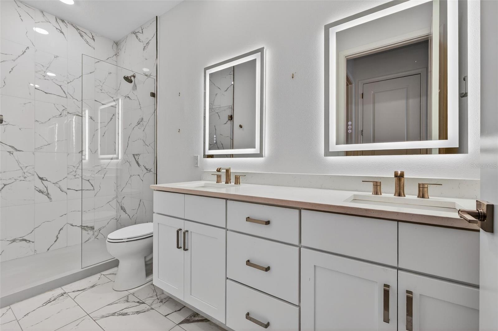 Image 10 of 22 For 600 3rd Avenue S 203