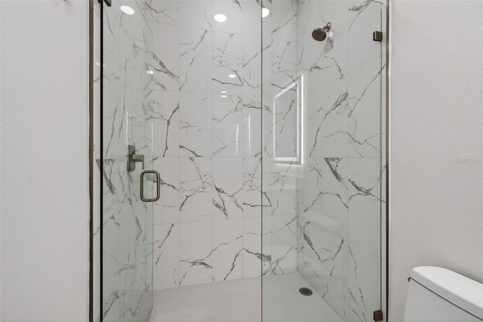 Image 11 of 22 For 600 3rd Avenue S 203