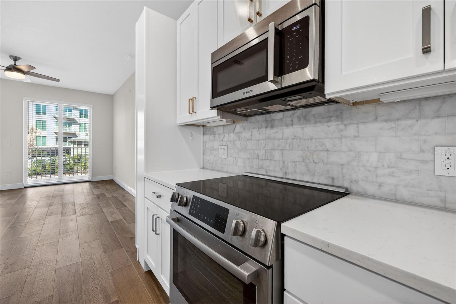 Image 5 of 22 For 600 3rd Avenue S 203