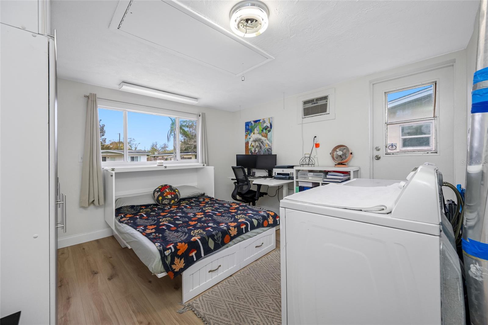 Image 14 of 18 For 1268 Robin Hood Lane