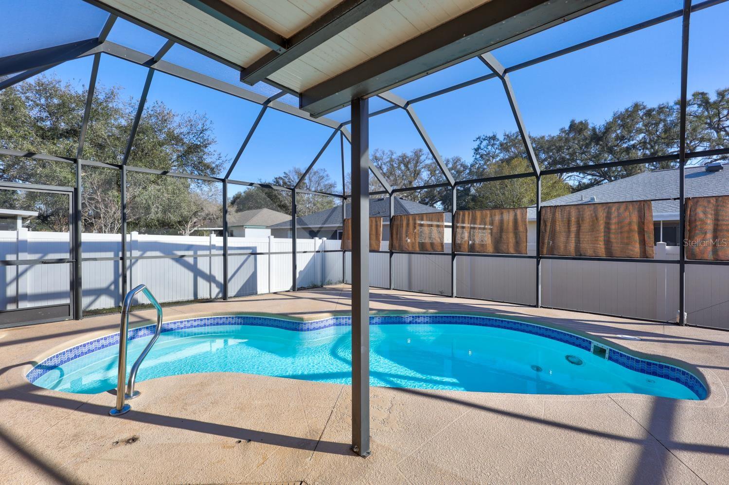 Image 15 of 22 For 317 Carriage Crossing Circle