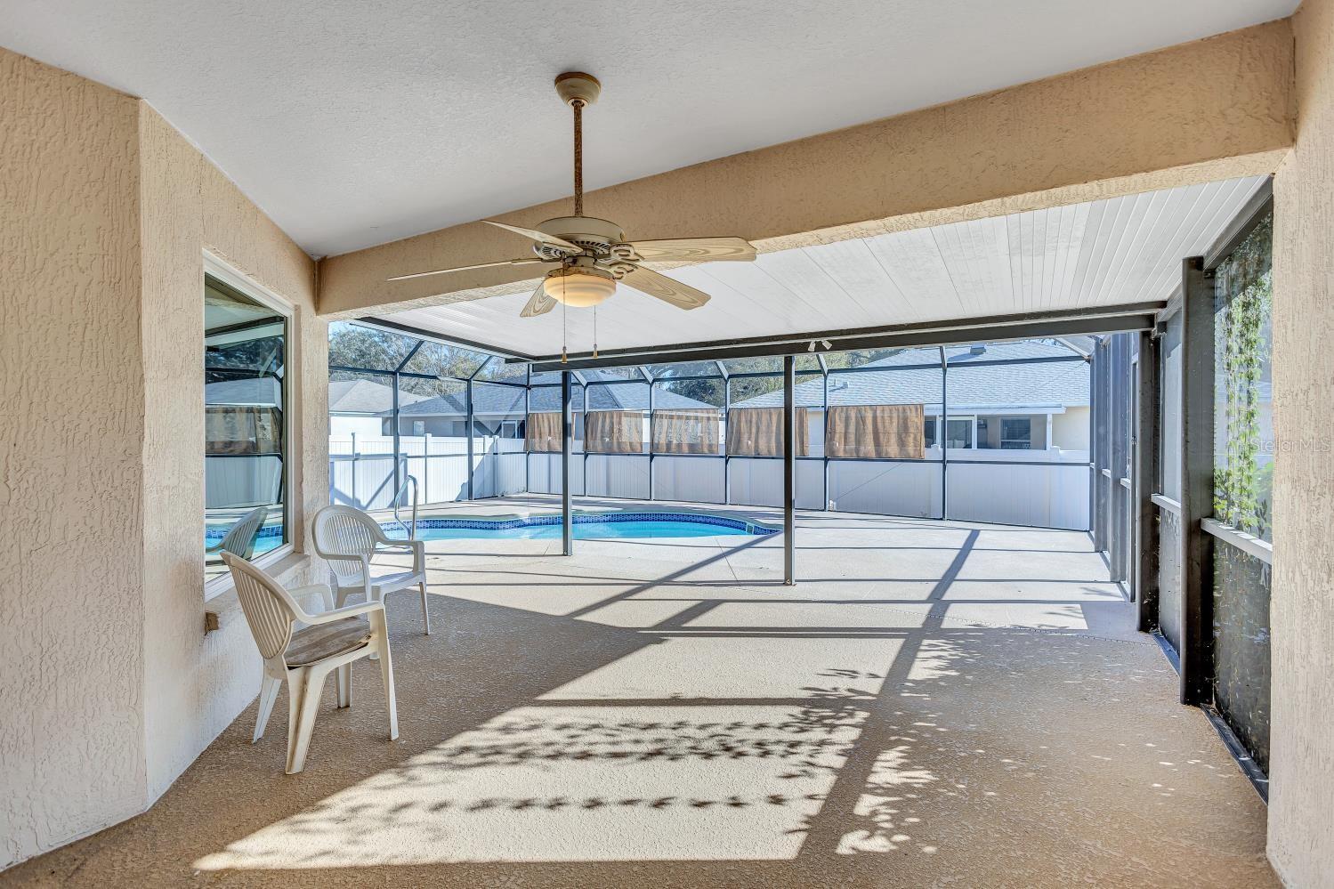 Image 20 of 22 For 317 Carriage Crossing Circle