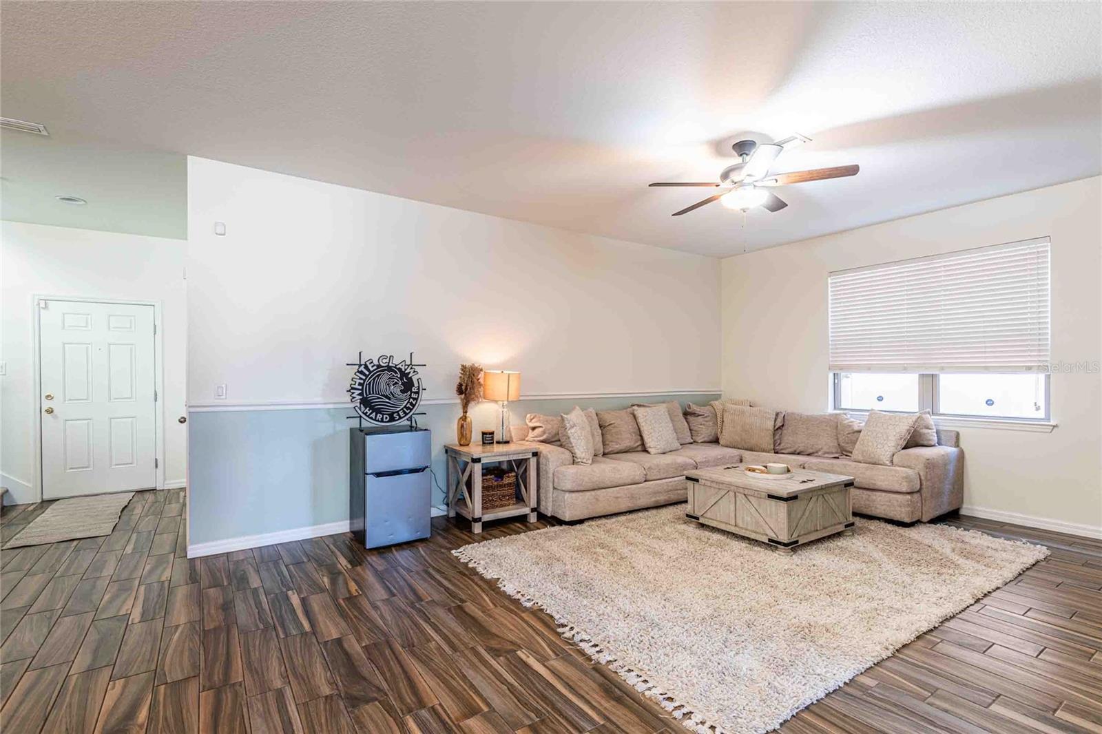 Image 7 of 50 For 6309 Pin Cherry Place