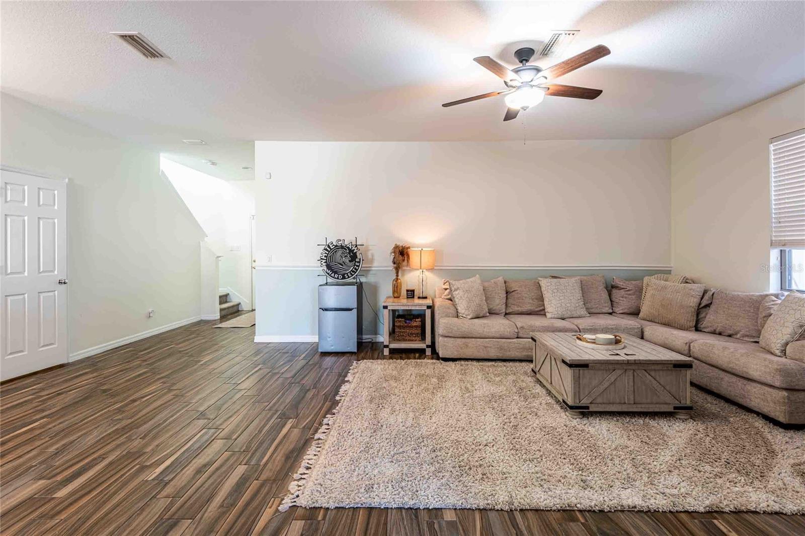 Image 9 of 50 For 6309 Pin Cherry Place