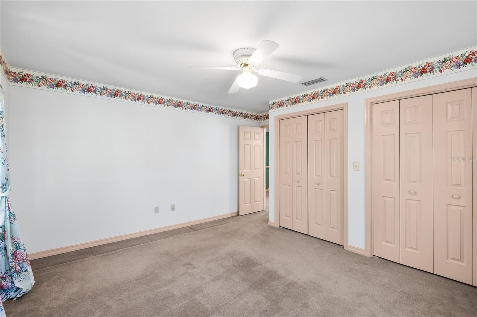 Image 36 of 48 For 6013 Russell Street