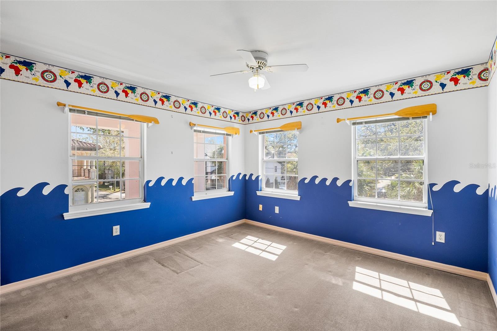 Image 39 of 48 For 6013 Russell Street