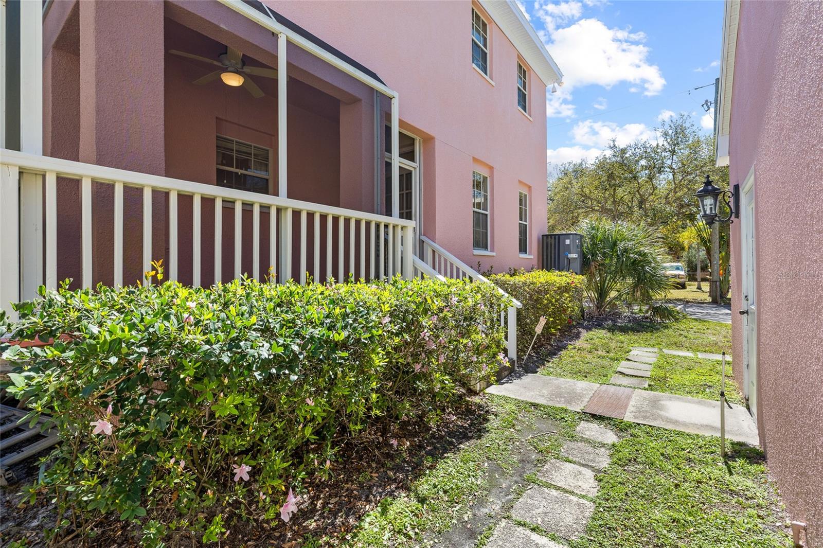 Image 43 of 48 For 6013 Russell Street