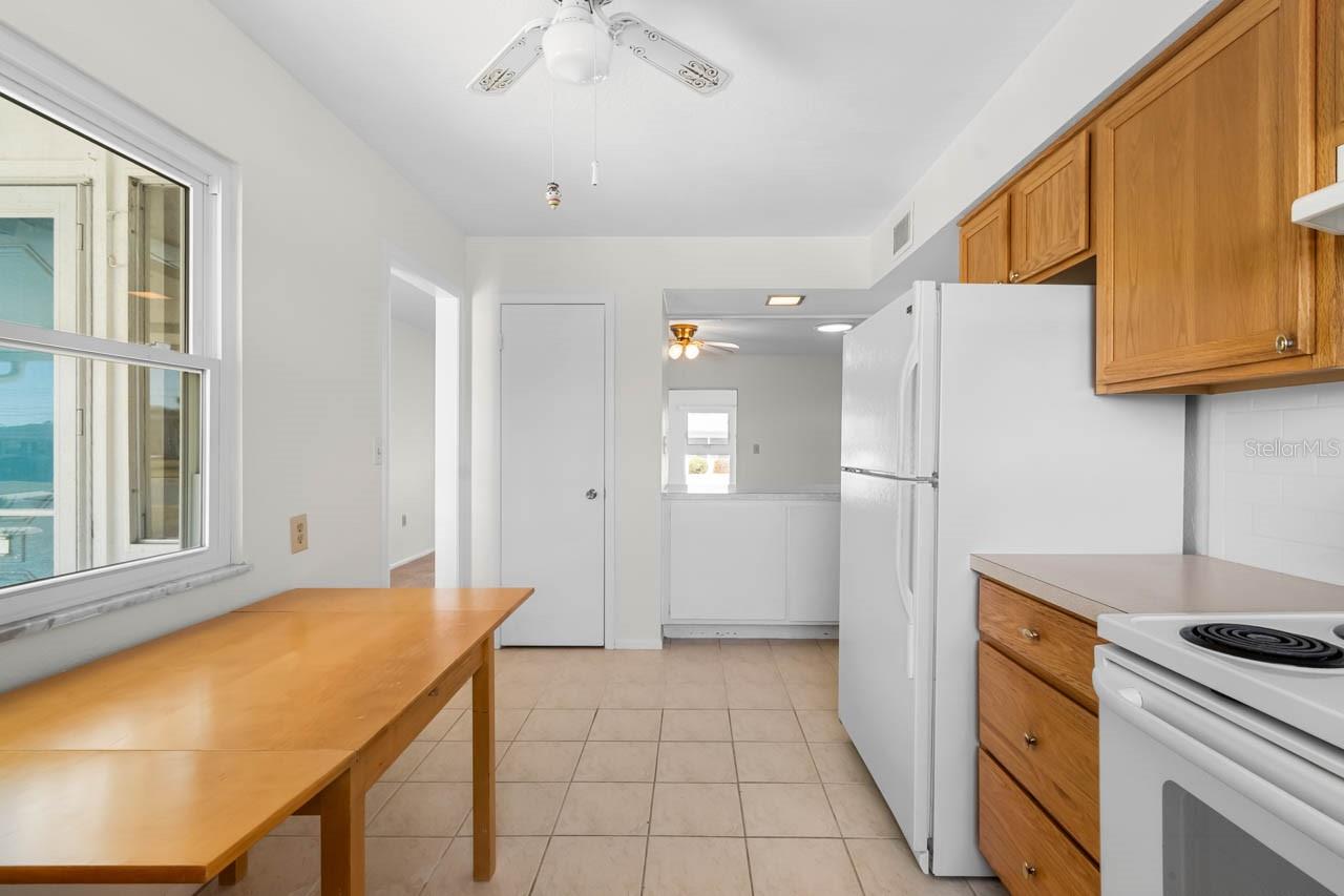 Image 12 of 46 For 1517 Chevy Chase Drive