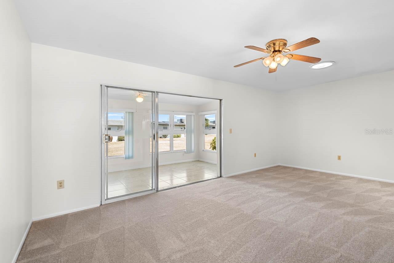 Image 14 of 46 For 1517 Chevy Chase Drive