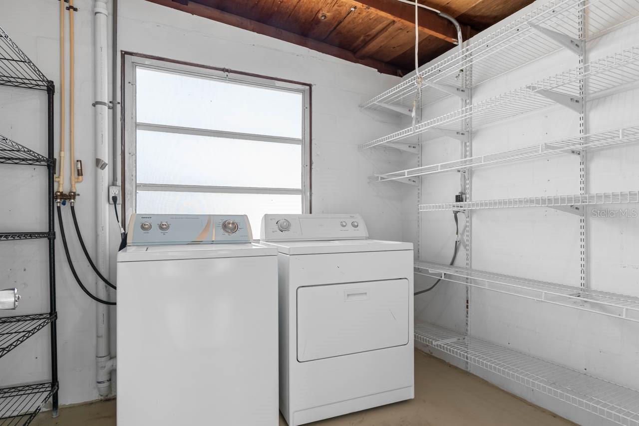 Image 25 of 46 For 1517 Chevy Chase Drive