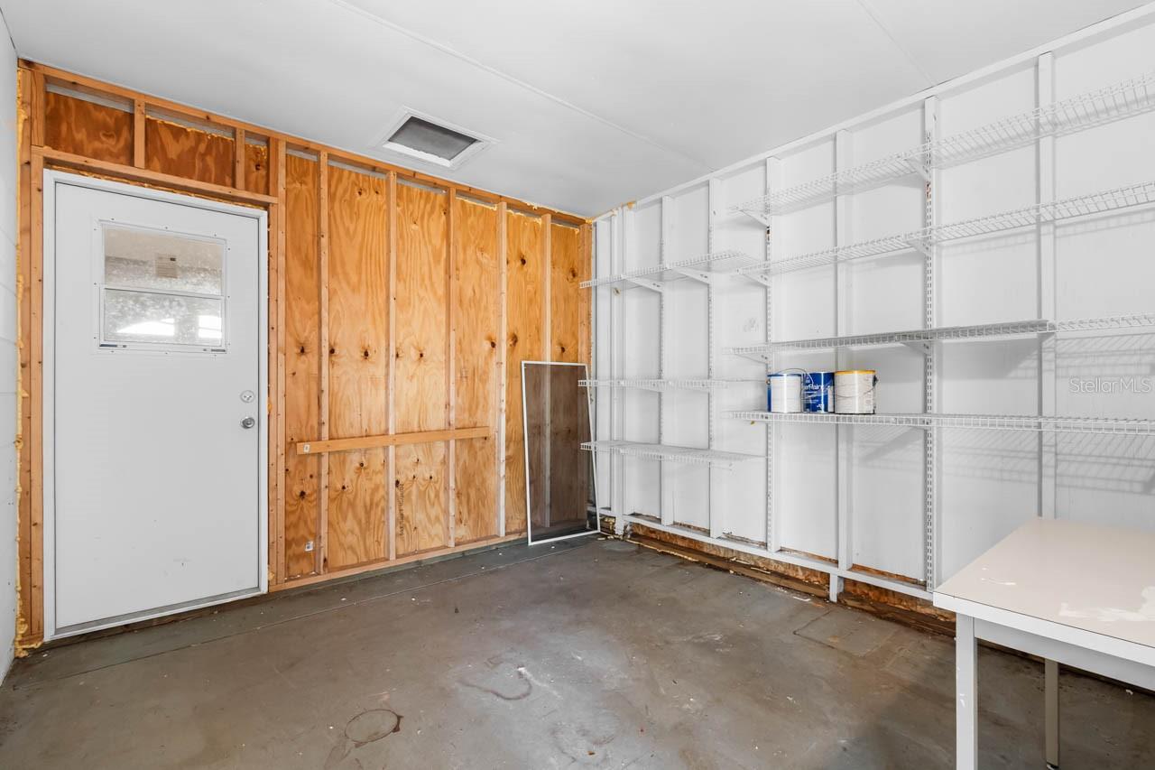 Image 26 of 46 For 1517 Chevy Chase Drive