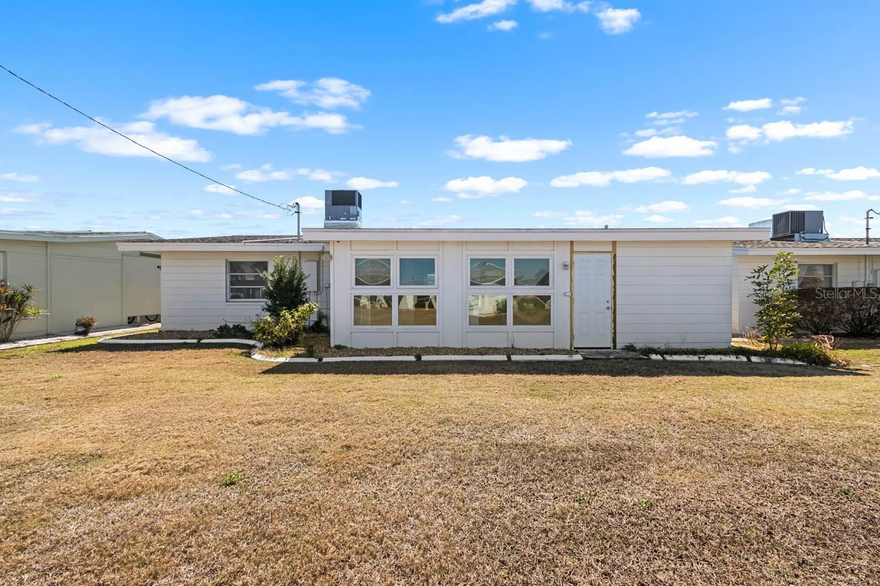 Image 28 of 46 For 1517 Chevy Chase Drive