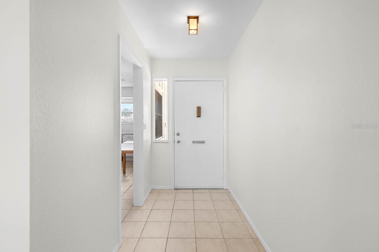 Image 6 of 46 For 1517 Chevy Chase Drive