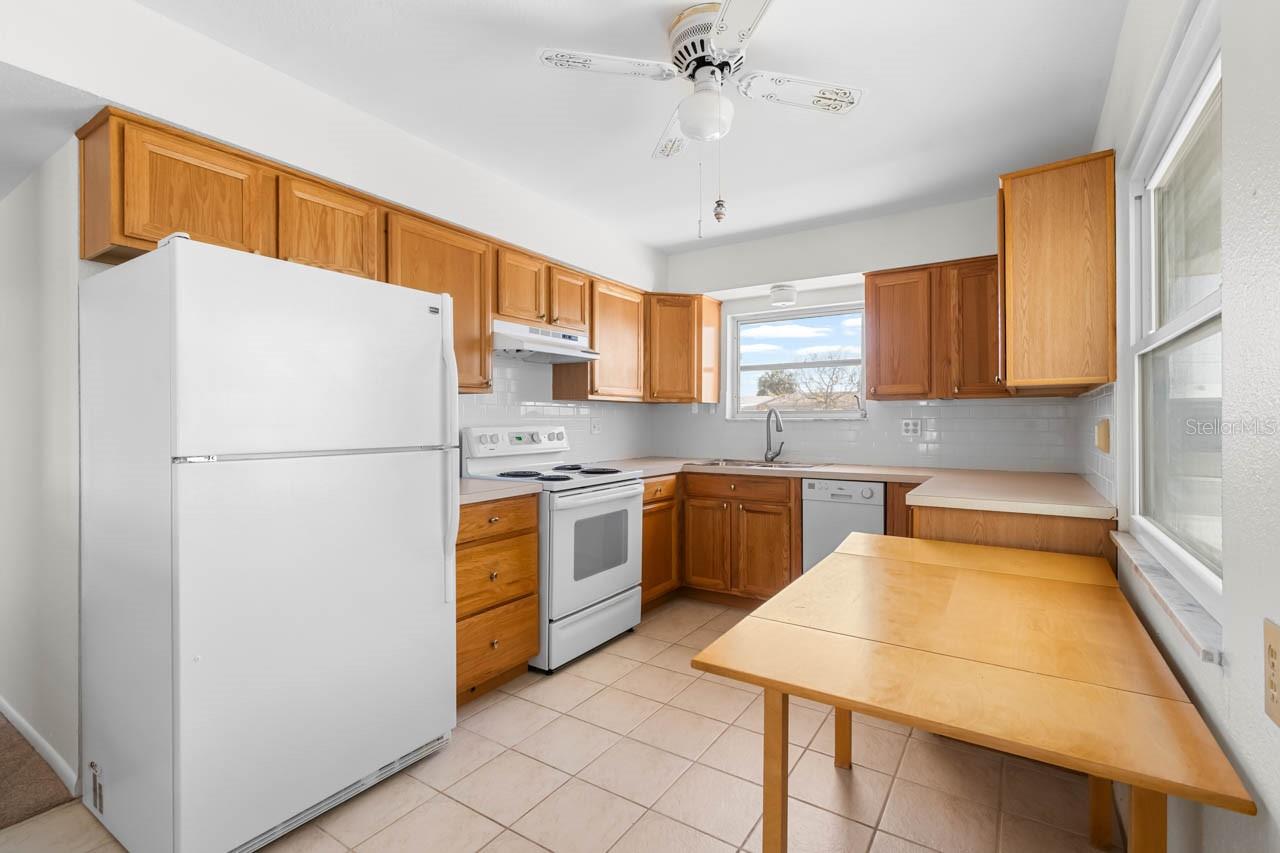 Image 8 of 46 For 1517 Chevy Chase Drive