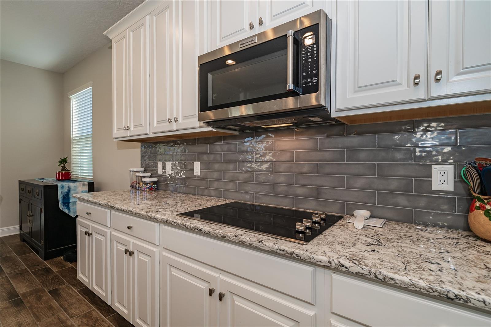 Listing photo id 15 for 16154 Monterey Greens Circle